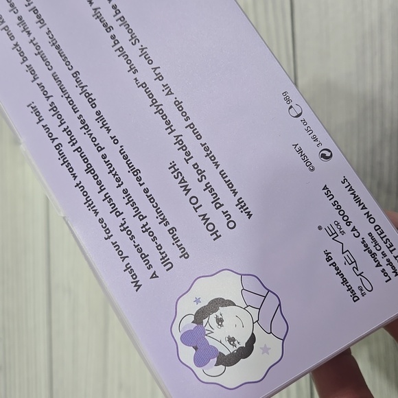 The Creme Shop x Minnie Mouse Bundle - Picture 3 of 6